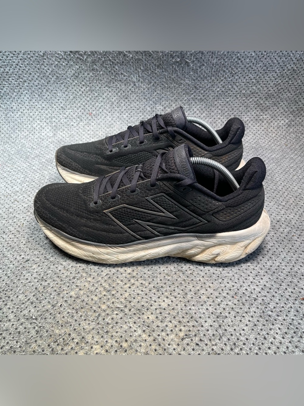 New Balance Fresh Foam 1080 Black Running Shoes Size 11 Men’s